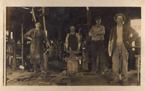 Worker with Hammer on Anvil RPPC