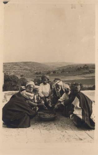 Palestine Israel Sharing Grains from Bowl